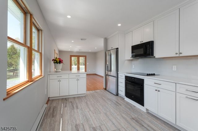 194 Locktown Flemington Rd, Delaware Twp., NJ 08822