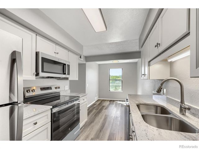 7395 E Eastman Avenue 203, Denver, CO 80231