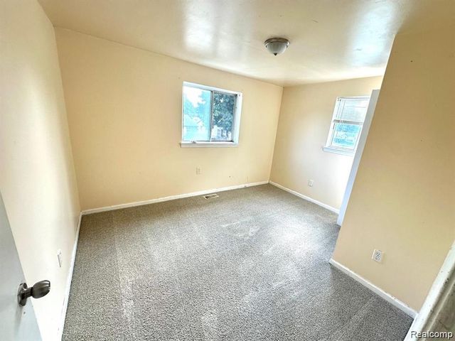 2119 Otis Avenue, Warren, MI 48091