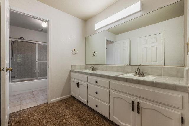 1940 N Berkeley Ave, Turlock, CA 95382