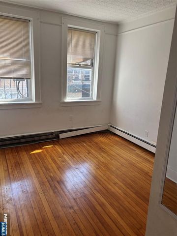 86 Center Street 2F, Clifton, NJ 07011