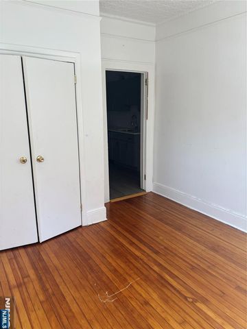 86 Center Street 2F, Clifton, NJ 07011