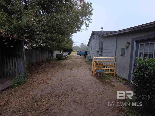 18118 Mimosa Avenue, Robertsdale, AL 36567