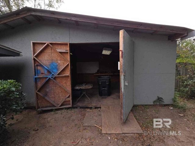 18118 Mimosa Avenue, Robertsdale, AL 36567