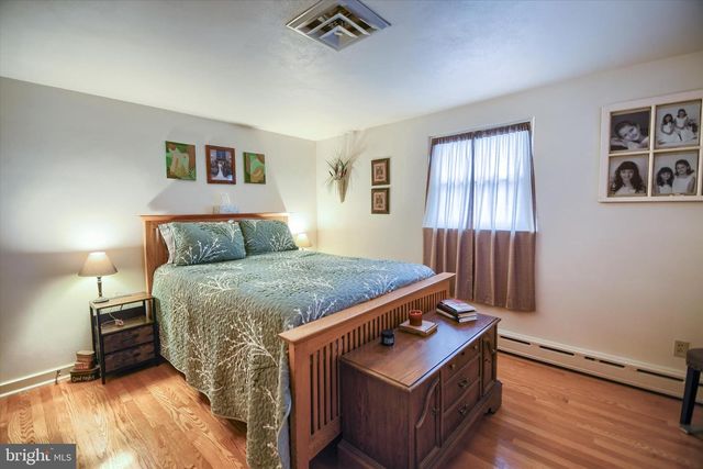 1101 CHURCH RD, East Greenville, PA 18041