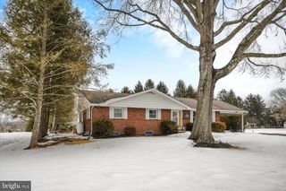 1101 CHURCH RD, East Greenville, PA 18041