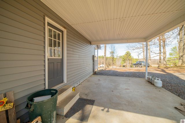 870 Lebanon Church Road, Paducah, KY 42003