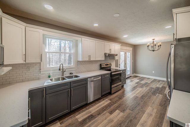 870 Lebanon Church Road, Paducah, KY 42003