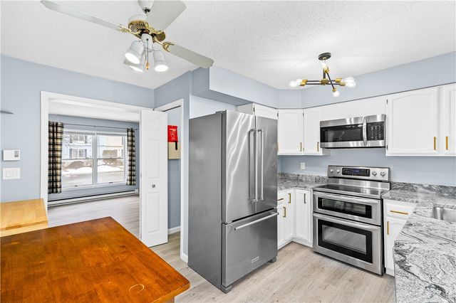 2 Riverwoods Court, East Providence, RI 02916