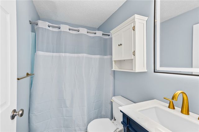 2 Riverwoods Court, East Providence, RI 02916