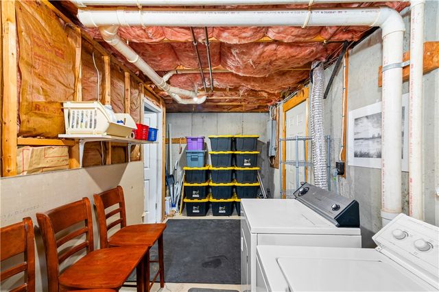 2 Riverwoods Court, East Providence, RI 02916