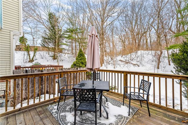 2 Riverwoods Court, East Providence, RI 02916