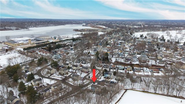 2 Riverwoods Court, East Providence, RI 02916