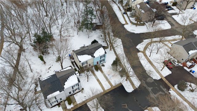 2 Riverwoods Court, East Providence, RI 02916