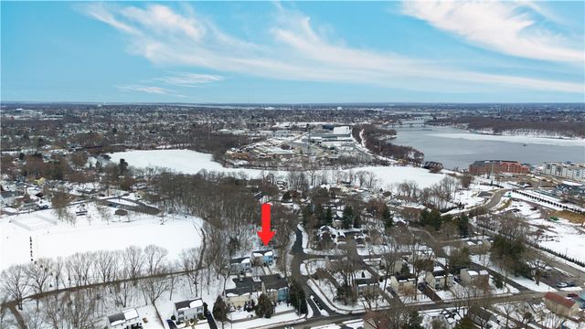 2 Riverwoods Court, East Providence, RI 02916