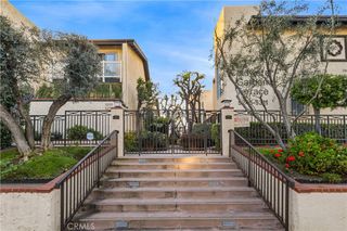5255 Coldwater Canyon E, Sherman Oaks, CA 91401