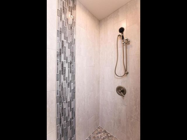 22752 Raven Street NW, Oak Grove, MN 55005