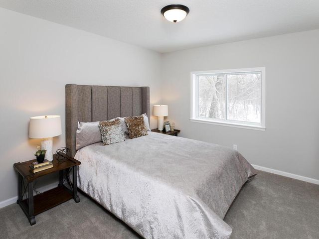 22752 Raven Street NW, Oak Grove, MN 55005