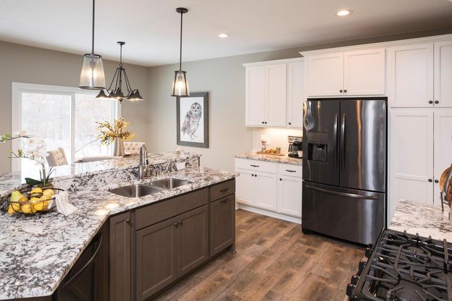 22752 Raven Street NW, Oak Grove, MN 55005