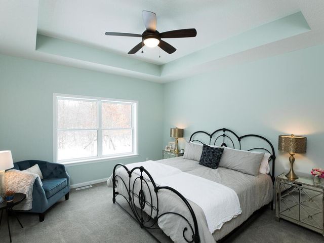 22752 Raven Street NW, Oak Grove, MN 55005