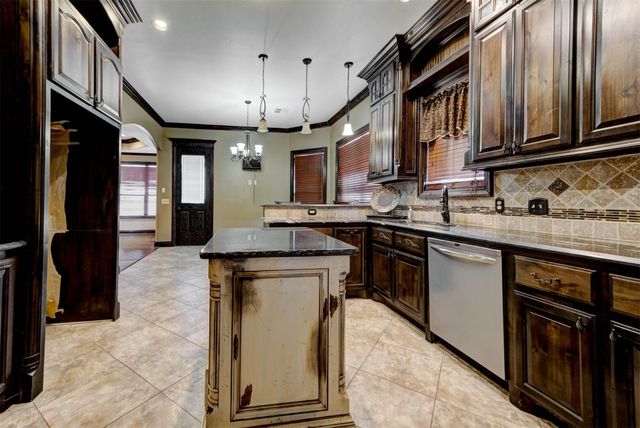 9411 Dickerson NE Road, Piedmont, OK 73078