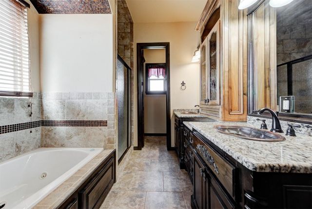 9411 Dickerson NE Road, Piedmont, OK 73078