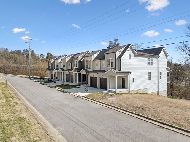 2109 Chadwell Retreat Dr, Madison, TN 37115