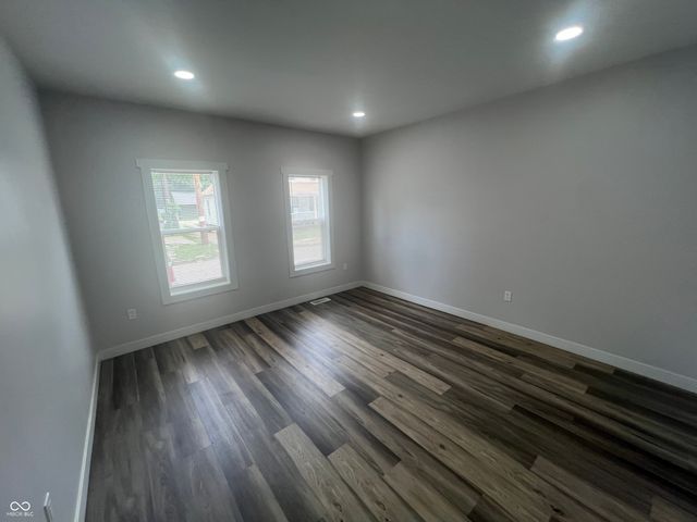 11 Iowa Street, Indianapolis, IN 46225