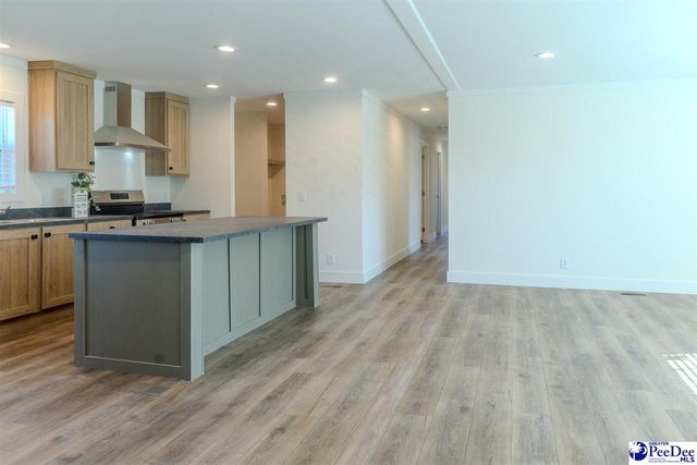 2532 Southern Dr, Latta, SC 29565