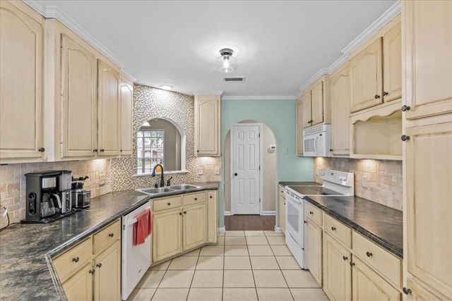 201 Princeton Drive, Dothan, AL 36301