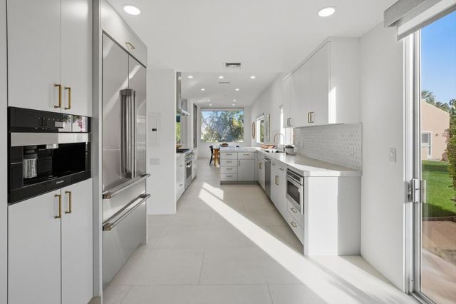 46860 Amir Drive, Palm Desert, CA 92260