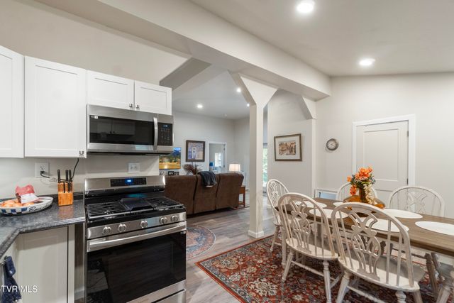 2087 Fodderstack Mountain Loop, Greeneville, TN 37745