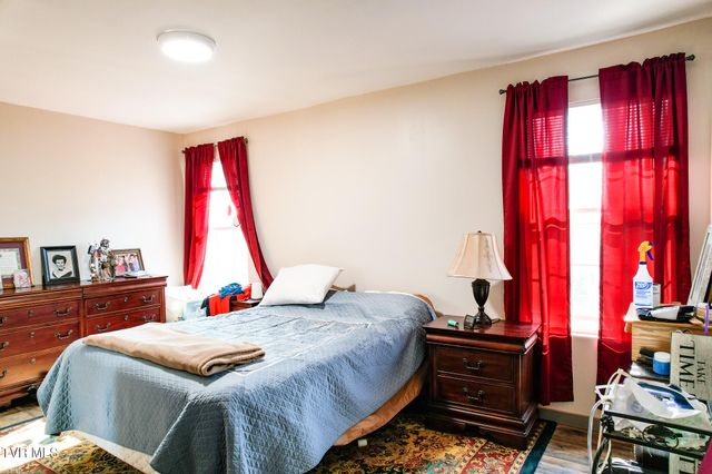 2087 Fodderstack Mountain Loop, Greeneville, TN 37745