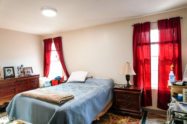 2087 Fodderstack Mountain Loop, Greeneville, TN 37745