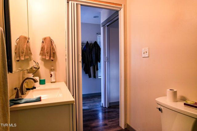 2087 Fodderstack Mountain Loop, Greeneville, TN 37745