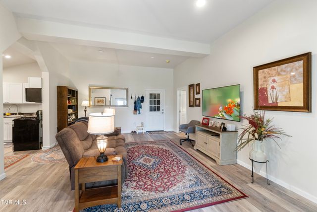 2087 Fodderstack Mountain Loop, Greeneville, TN 37745