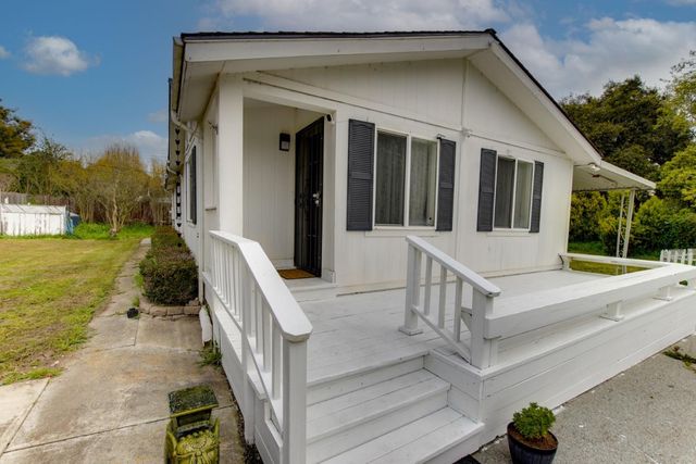 9345 Prunedale South Road, Salinas, CA 93907