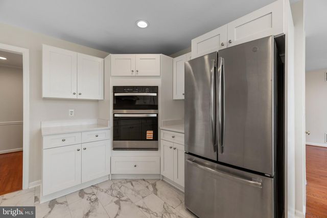 5929 DEALE BEACH RD, Deale, MD 20751