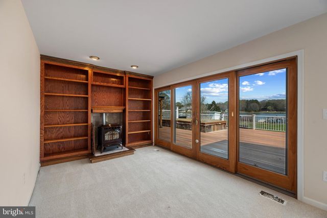 5929 DEALE BEACH RD, Deale, MD 20751