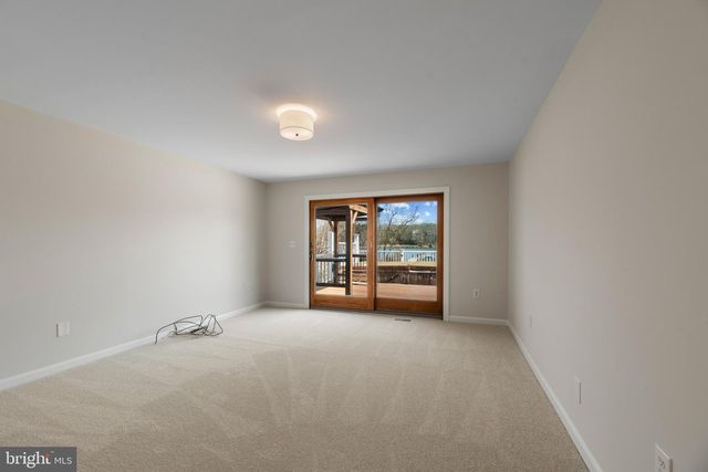 5929 DEALE BEACH RD, Deale, MD 20751