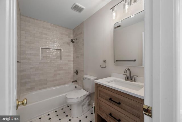 5929 DEALE BEACH RD, Deale, MD 20751