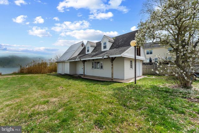 5929 DEALE BEACH RD, Deale, MD 20751