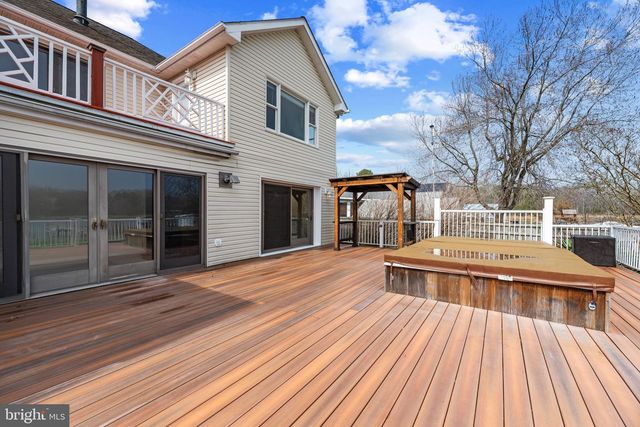 5929 DEALE BEACH RD, Deale, MD 20751