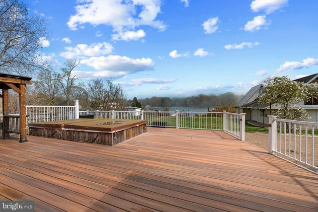 5929 DEALE BEACH RD, Deale, MD 20751
