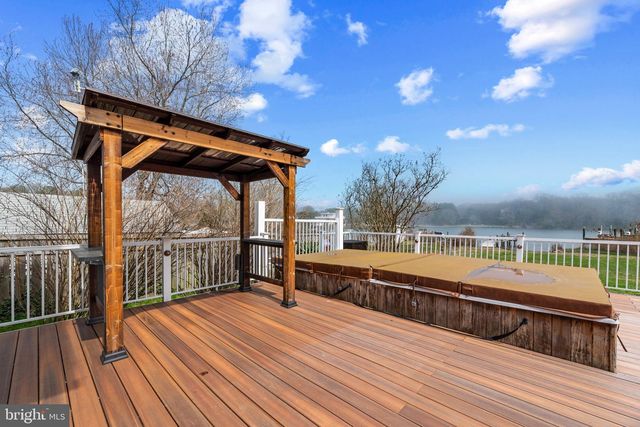 5929 DEALE BEACH RD, Deale, MD 20751