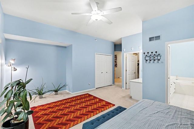 25890 Abbey Drive, Novi, MI 48374