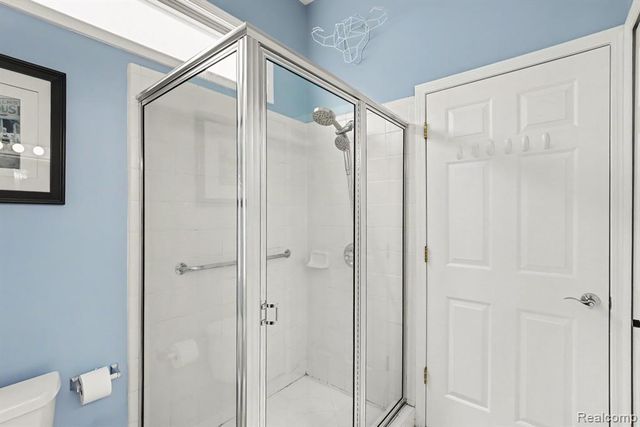 25890 Abbey Drive, Novi, MI 48374