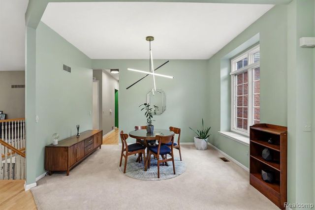25890 Abbey Drive, Novi, MI 48374