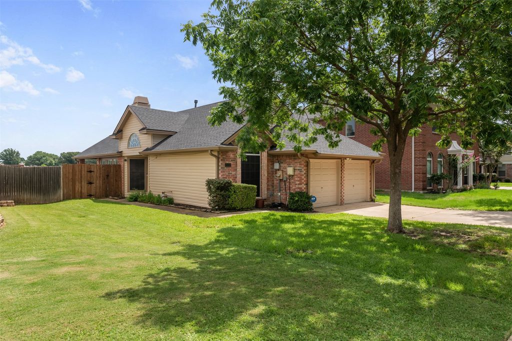 2212 Lakeshore Drive, Flower Mound, TX 75028