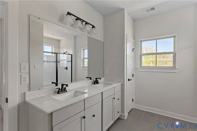 12256 Manor Crossing Dr, Glen Allen, VA 23059